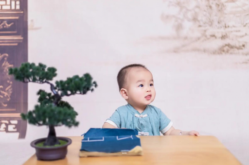 来宾宝宝发烧有哪些症状