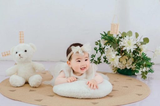 来宾几个月宝宝可以吃水果 来宾几个月宝宝可以吃水果